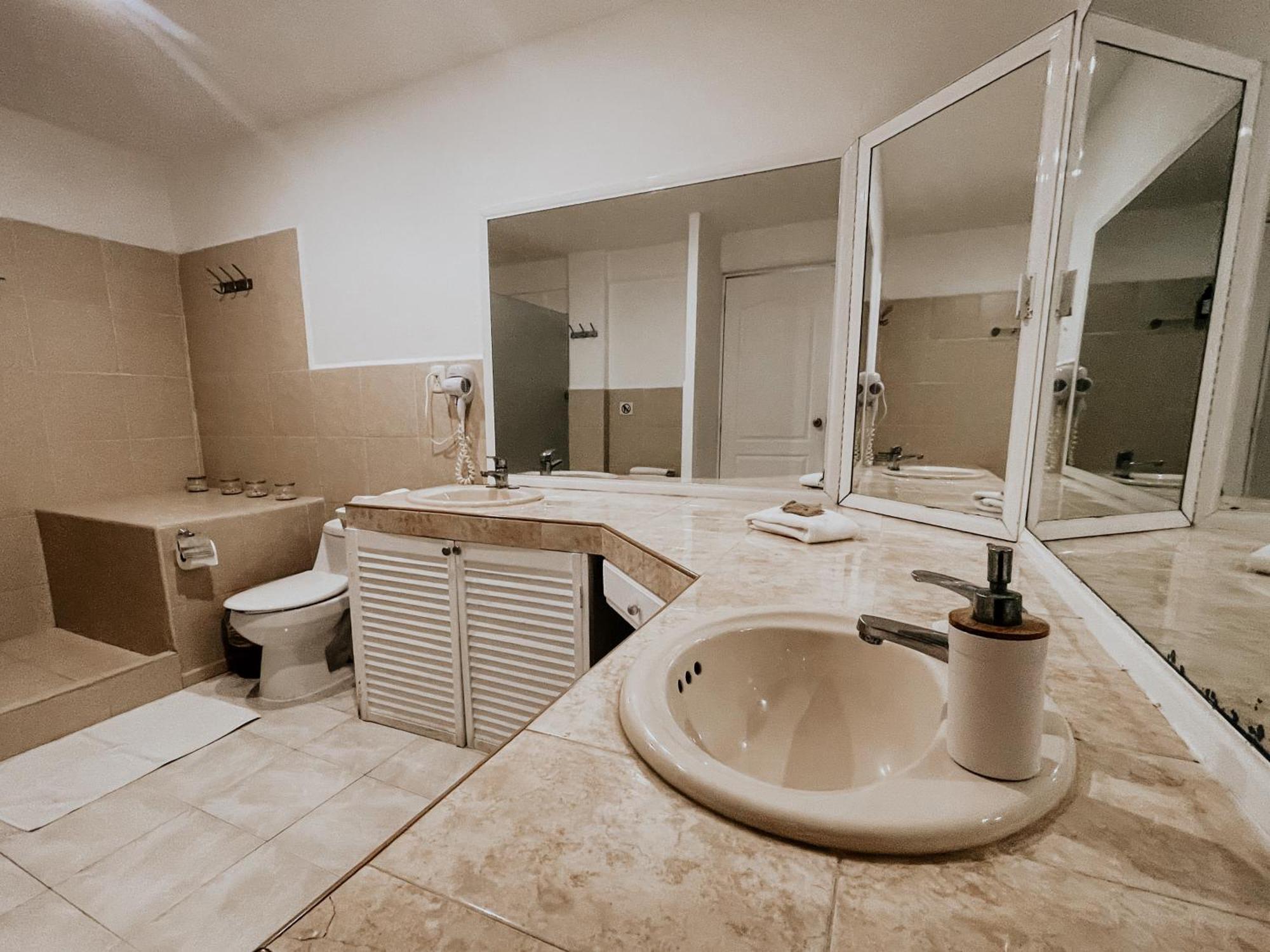 Che Suites Playa Adults Only Playa del Carmen Ngoại thất bức ảnh